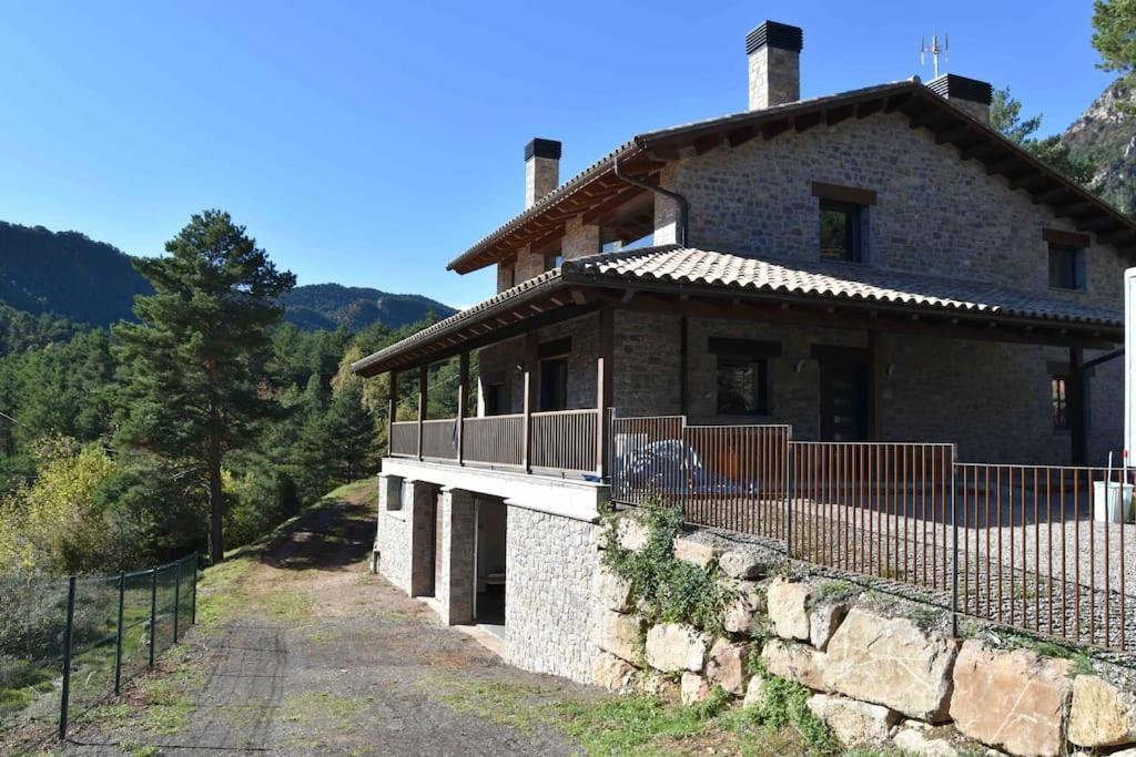Willa Cal Manubens Castellar del Riu Zewnętrze zdjęcie